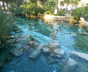 Pamukkale dan Kolam Cleopatra, Spot Wisata Alam di Turki yang Wajib Dikunjungi