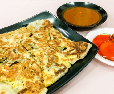 Murtabak Ala Singapore Zam-Zam. Apa Bedanya dengan Martabak Indonesia? Murtabak Ala Singapore Zam-Zam. Apa Bedanya dengan Martabak Indonesia?