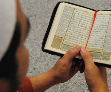 Ini 5 Keutamaan Membaca Al Qur’an. Yakin Masih Malas?