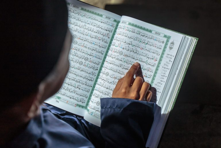 Kebaikan yang Bisa Diperoleh dari Makna Surat Al-Fatihah makna surat al-fatihah