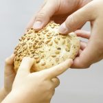 Ini 4 Alasan Mengapa Kita Dianjurkan Memperbanyak Sedekah di Bulan Ramadhan