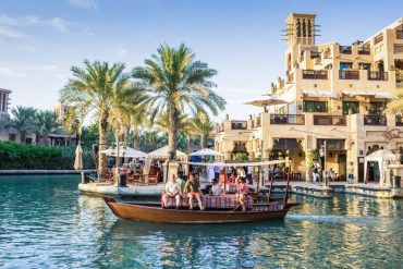 Madinat Jumeirah, Ketika Suasana Arab Tradisional Berpadu dengan Kemewahan