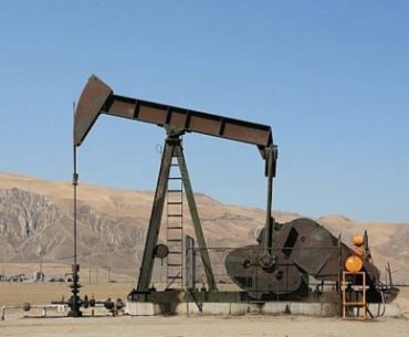 Ketegangan di Timur Tengah Menaikkan Harga Minyak Dunia Ketegangan di Timur Tengah Mempengaruhi Kenaikan Harga Minyak Mentah Dunia