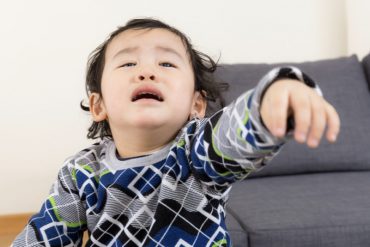 7 Cara Mengatasi Anak yang Suka Merengek