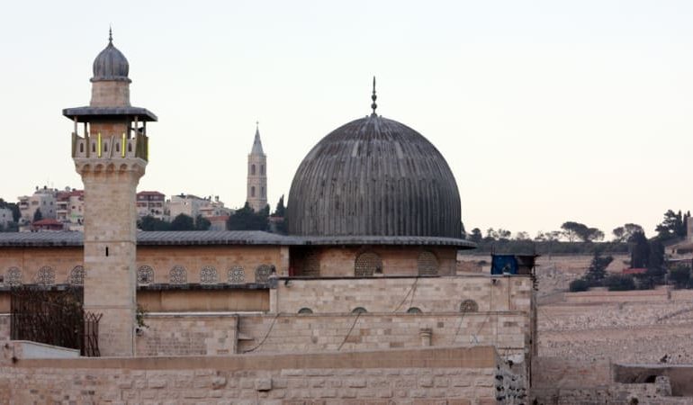 Mengenal Lebih Dalam Masjid Al Aqsha Mengenal Lebih Dalam Masjid Al Aqsha