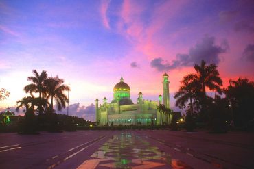 Sehat & Berpahala Dengan Jalan Kaki Ke Masjid!