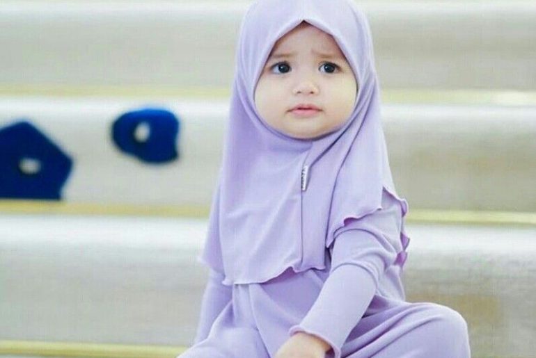 Inilah Keutamaan Memiliki Anak Perempuan