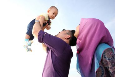 Undang Rahmat Allah Dengan Menyayangi Anak