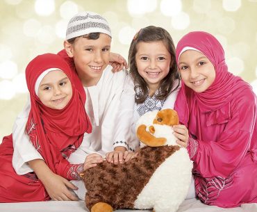 Ajak Si Kecil Belajar 6 Hal Ini Saat Lebaran