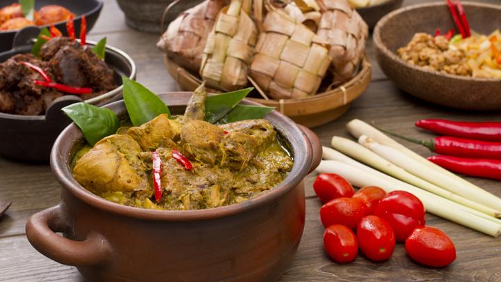 Ingin Cicipi Semua Makanan Enak Saat Lebaran? Ini Tips Agar Tidak Berlebihan
