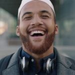 Agar Tetap Menebarkan Bahagia, Perhatikan Ini Saat Bercanda