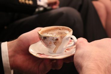 Manis Sekali! Ini Tradisi Kopi Turki saat Prosesi Pernikahan