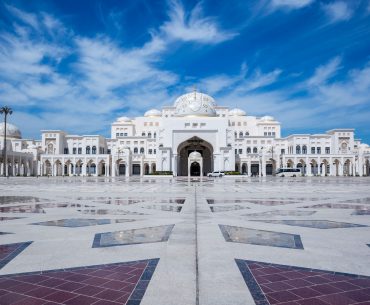 Belajar Sejarah Sekaligus Mengagumi Keindahan Qasr Al Watan