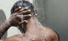 Haruskah Wanita Mencuci Rambut Mereka Selama Ghusl? Haruskah Wanita Mencuci Rambut Mereka Selama Ghusl?