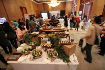 Dengan Makan Malam & Hijab, Selandia Baru Menandai Akhir Ramadhan