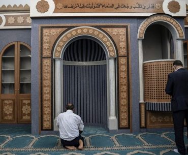 Masjid Resmi Athena Pertama Masjid Resmi Athena Pertama