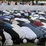 Dokter Muslim Selandia Baru Menjelaskan Islam kepada Sesama Kiwi