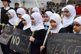 94% Muslim Inggris Menolak ISIL “Tidak Sah” 94% Muslim Inggris Menolak ISIL “Tidak Sah”