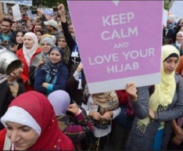 Muslim Kanada, Kelompok Kebebasan Sipil Menantang Simbol Agama Quebec Muslim Kanada, Kelompok Kebebasan Sipil Menantang Simbol Agama Quebec