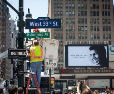 Philadelphia Street Diberi Nama Baru untuk Kehormatan Muhammad Ali Philadelphia Street Diberi Nama Baru untuk Kehormatan Muhammad Ali