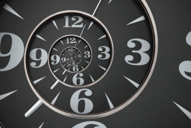 Merasa Waktu Berlalu Begitu Saja? Ini Cara Agar Kita Tidak Membuang Waktu