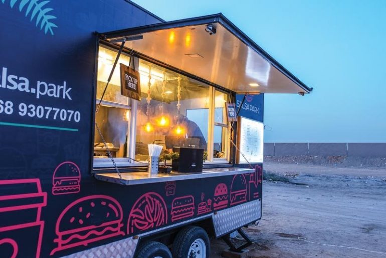 Praktis dan Enak, Ini 4 Food Truck Favorit Warga Muscat
