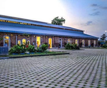 Dibangun dengan Bata Merah Tanpa Semen, Intip Uniknya Masjid Rest Area Ini Dibangun dengan Bata Merah Tanpa Semen, Intip Uniknya Masjid Rest Area Ini