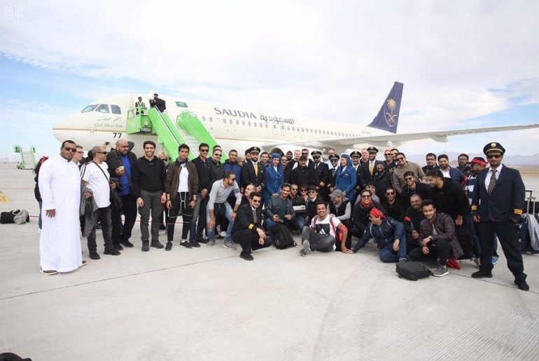 Penerbangan Pertama dari Bandara Neom Kota Futuristik, Arab Saudi Penerbangan Pertama dari Bandara Neom Kota Futuristik, Arab Saudi