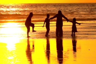 Rencanakan Liburan Menyenangkan Bersama Keluarga dengan Cara Ini