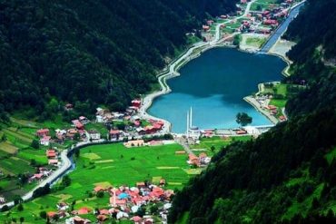 Menikmati Pemandangan ala Swiss di Uzungöl, Turki
