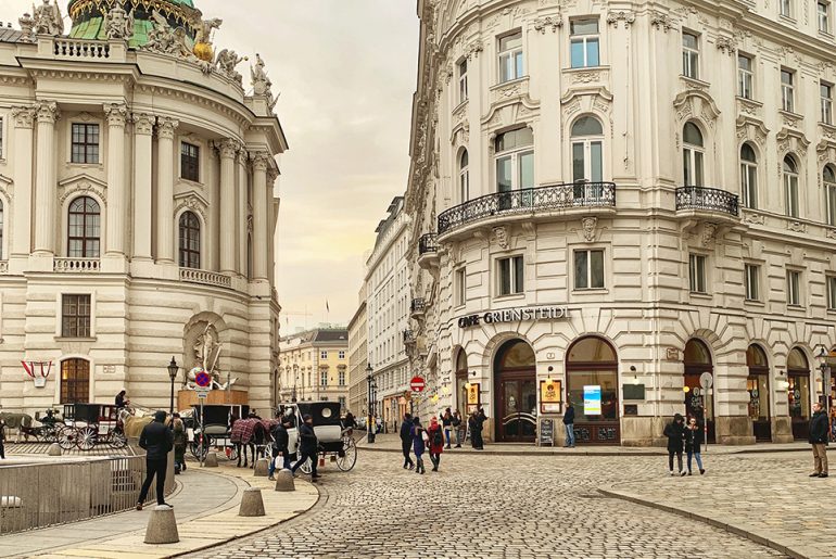 Ingin Wisata Ramah Muslim di Eropa? Kunjungi 3 Kota Ini