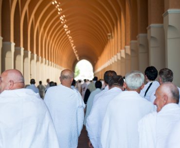 Hukum dan Syarat haji Hukum dan Syarat Haji