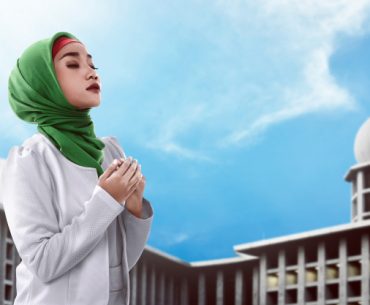 Aturan Membaca Al Quran Bagi Wanita Haid