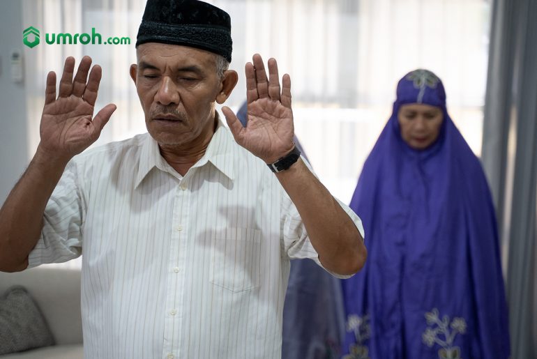 hukum sholat tahajud berjamaah