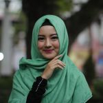Tips Memilih Jilbab yang Benar
