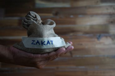 akibat lupa dan menyepelekan zakat (source shutterstock)