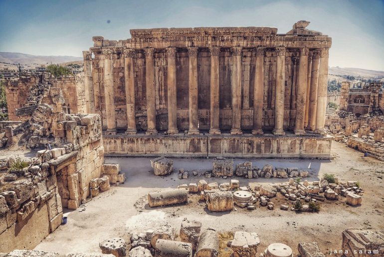 runtuhnya romawi baalbek (source flickr)
