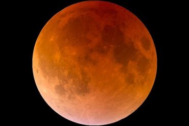 sholat gerhana (source flickr)