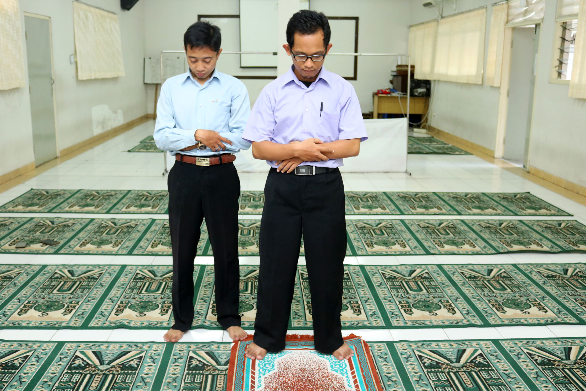 Memahami Posisi Sholat Berjamaah Imam Dan Makmum