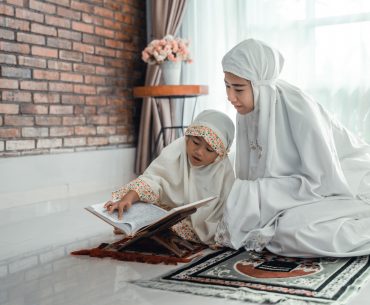 contoh akhlakul karimah