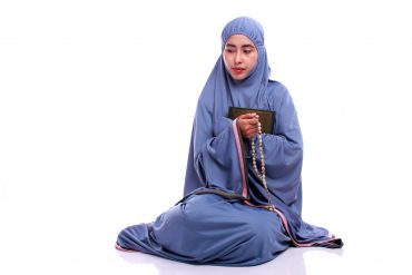 hukum membaca doa qunut