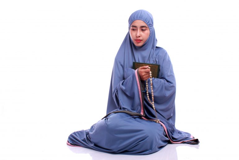 hukum membaca doa qunut