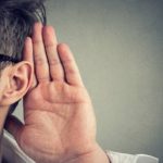 hukum mendengarkan gibah