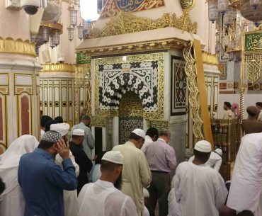 hukum sholat berjamaah
