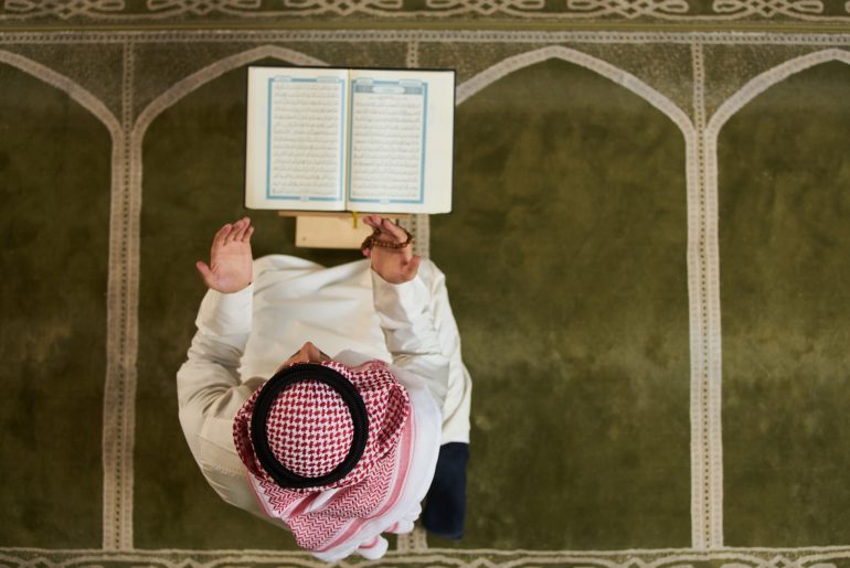 manfaat membaca doa qunut