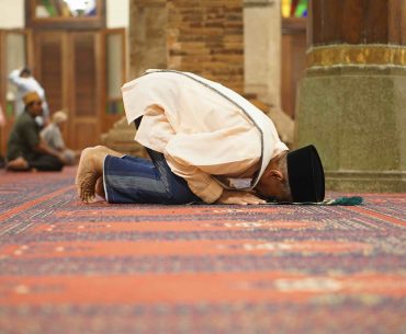 tata cara sholat muthlaq