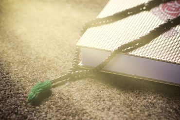 Hadits tentang mendengarkan adzan