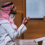 Hukum-Menjamak-Sholat-Jumat-Dengan-Ashar-source-shutterstock2