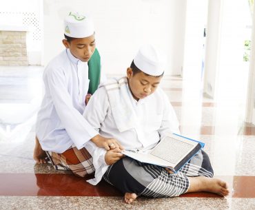 cara membaca taawudz