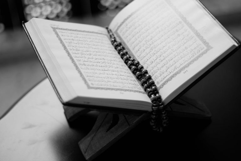 Hikmah Membaca Al Quran dan Sejarahnya hikmah membaca al quran